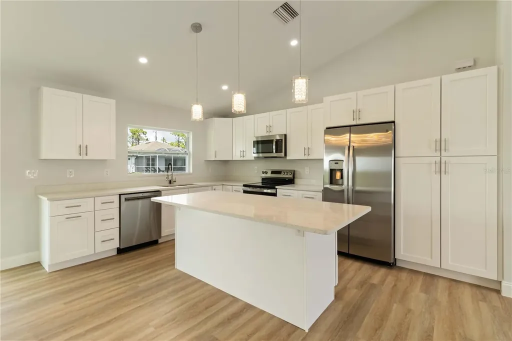 100 Abbott Court Rotonda West FL 33947