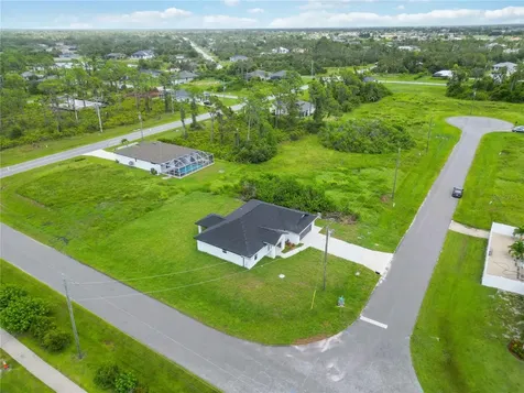 100 Abbott Court Rotonda West FL 33947