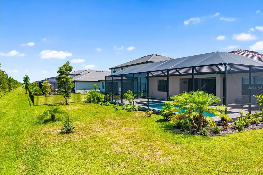 5030 Saratoga Springs Run Bradenton FL 34211