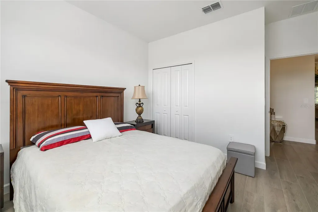 5030 Saratoga Springs Run Bradenton FL 34211