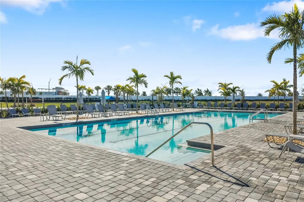 5030 Saratoga Springs Run Bradenton FL 34211