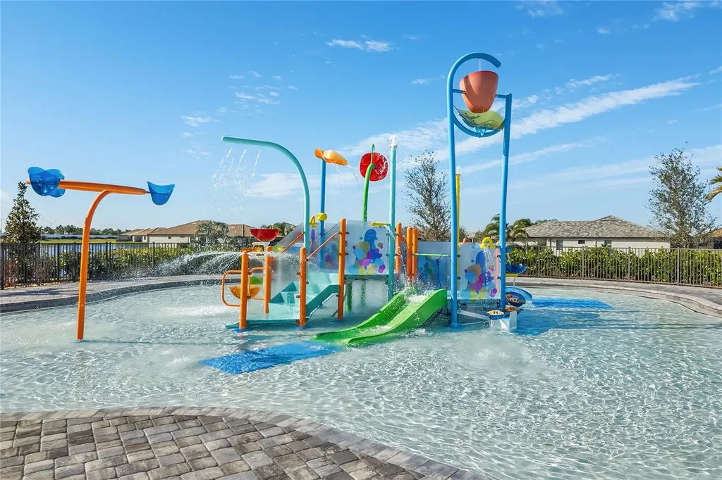 5030 Saratoga Springs Run Bradenton FL 34211