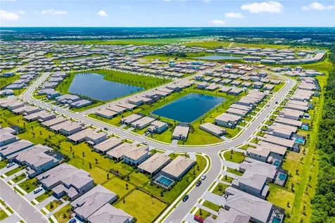 5030 Saratoga Springs Run Bradenton FL 34211