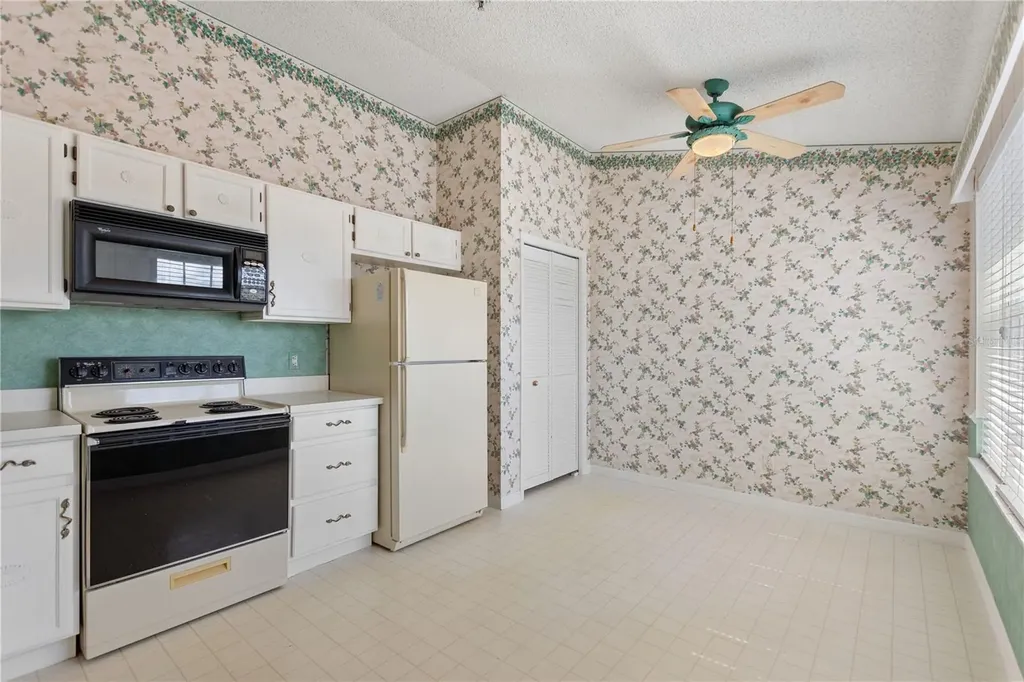 5999 Lake Pointe Drive Orlando FL 32822