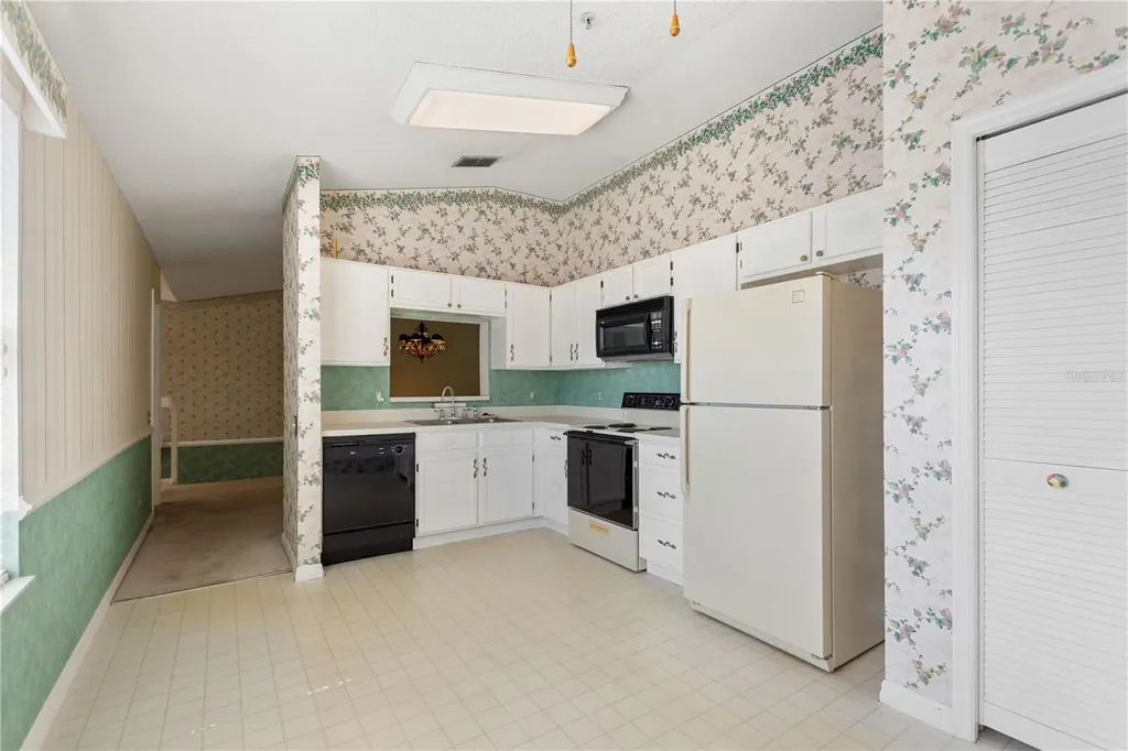 5999 Lake Pointe Drive Orlando FL 32822