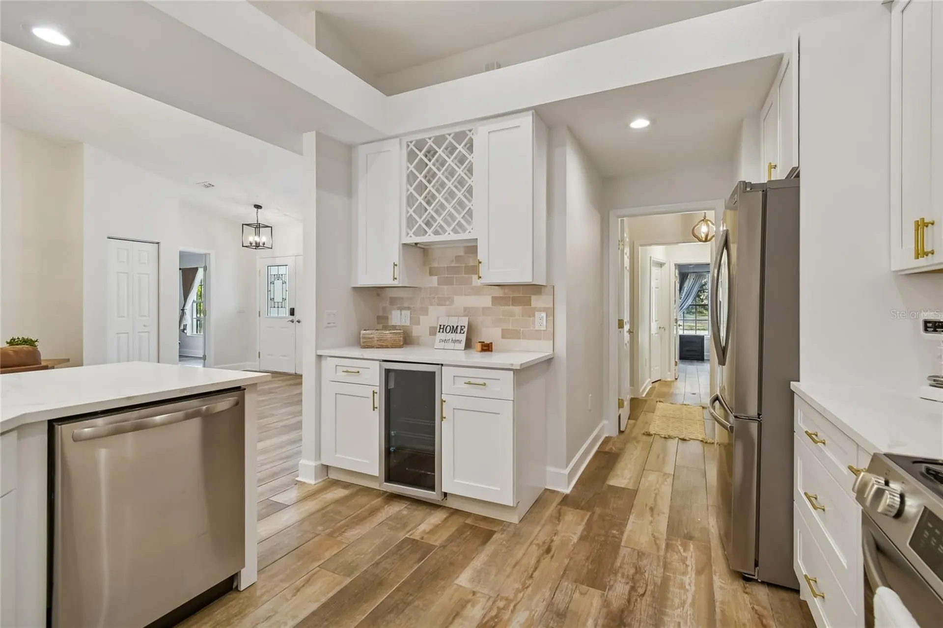 2513 N Valrico Road Seffner FL 33584