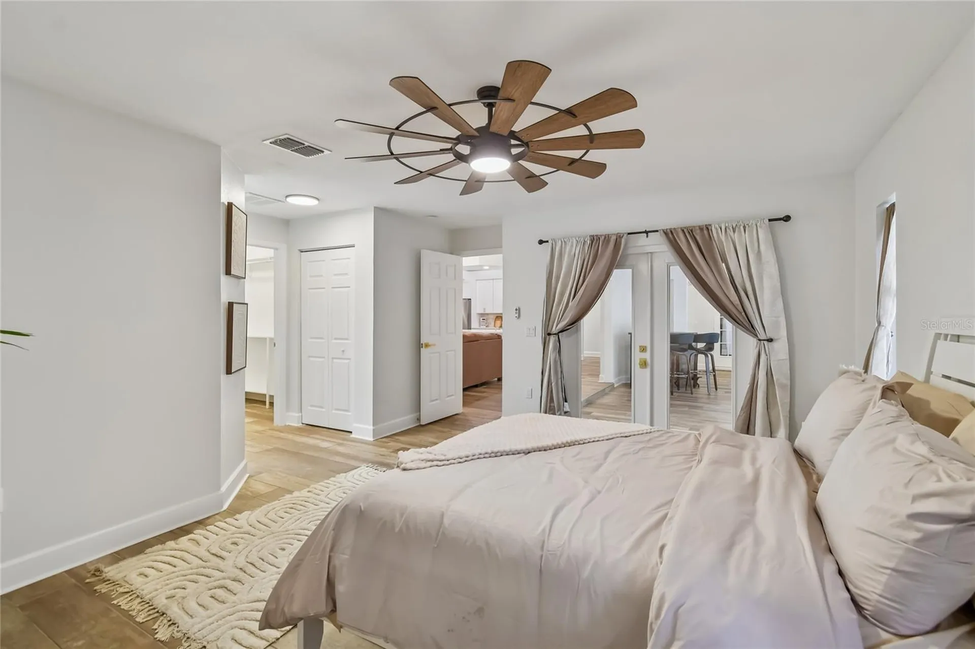 2513 N Valrico Road Seffner FL 33584