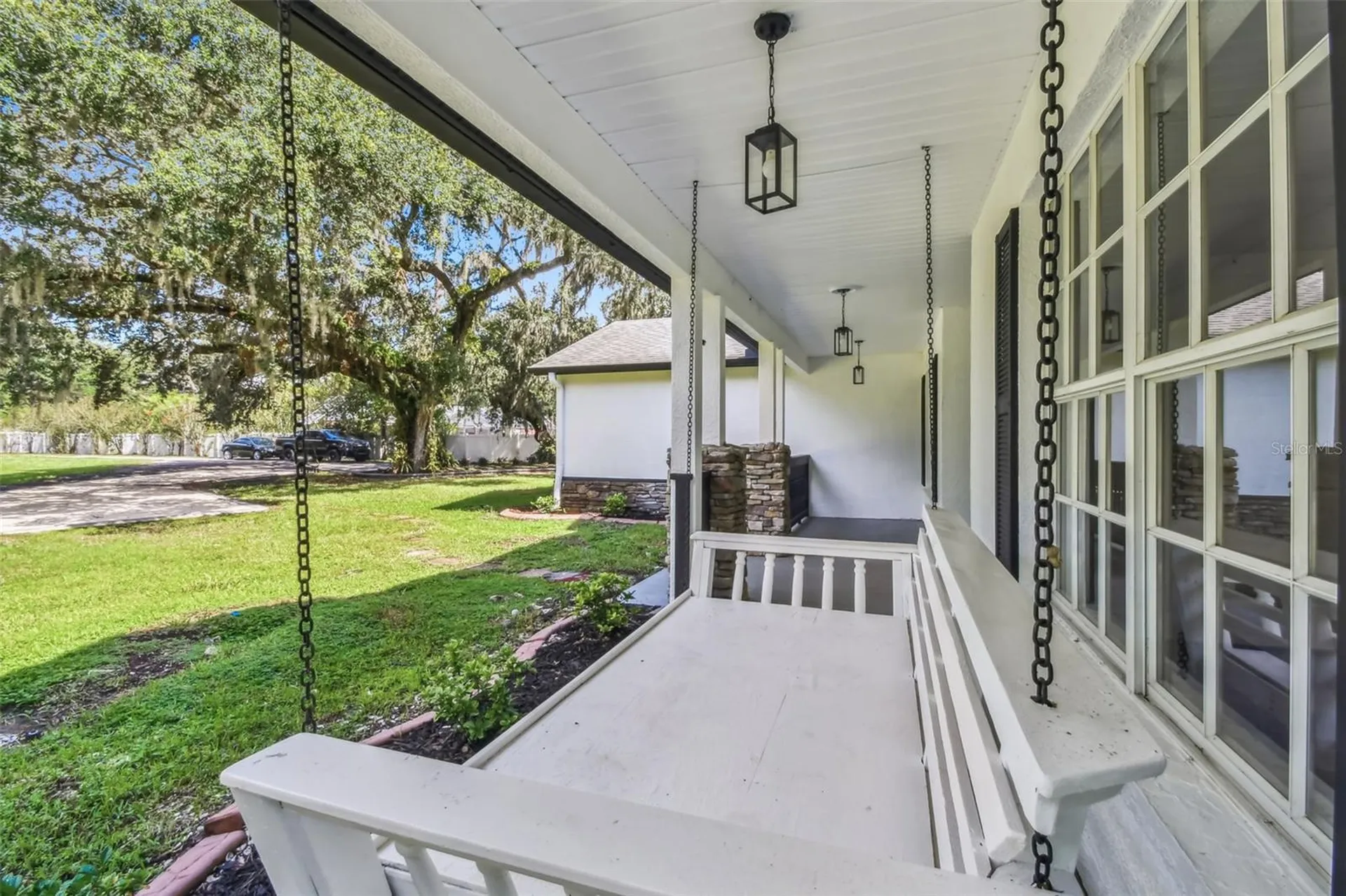 2513 N Valrico Road Seffner FL 33584