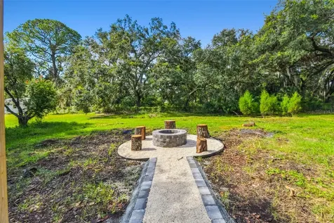 2513 N Valrico Road Seffner FL 33584