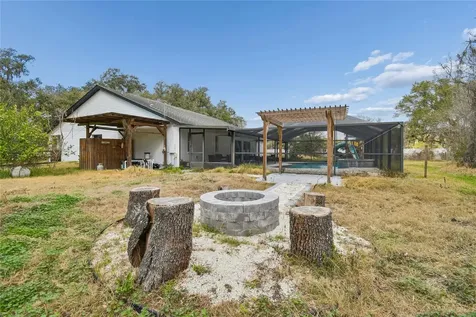 2513 N Valrico Road Seffner FL 33584