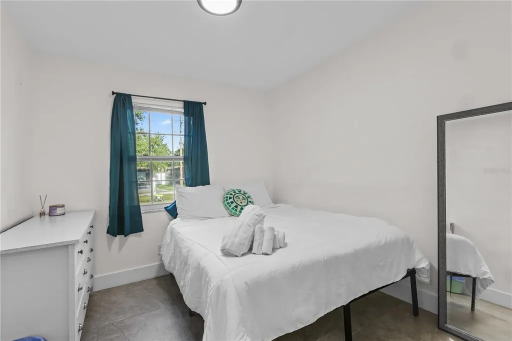 6822 S Wall Street Tampa FL 33616