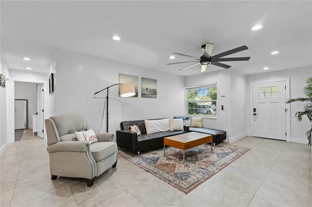 6822 S Wall Street Tampa FL 33616