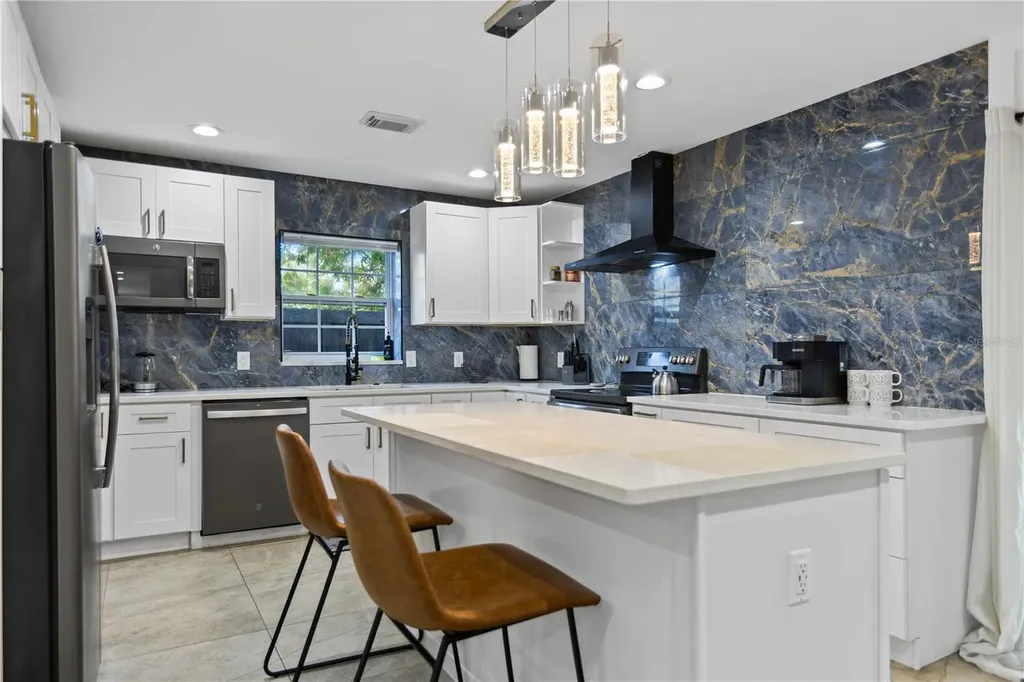 6822 S Wall Street Tampa FL 33616