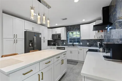 6822 S Wall Street Tampa FL 33616