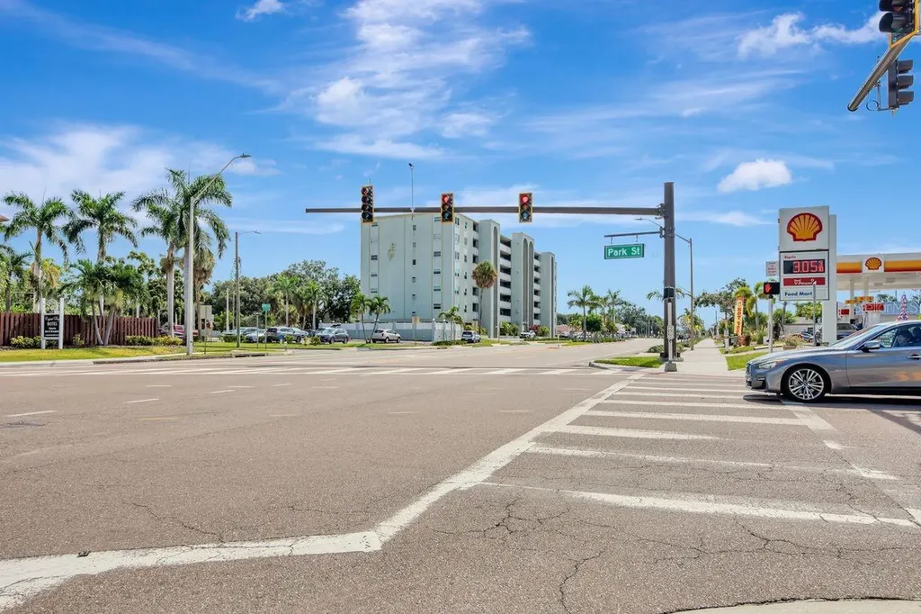 7321 Central Avenue St Petersburg FL 33710