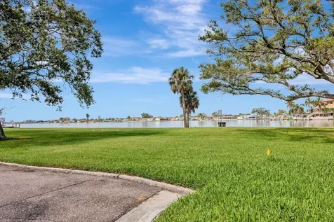 7321 Central Avenue St Petersburg FL 33710