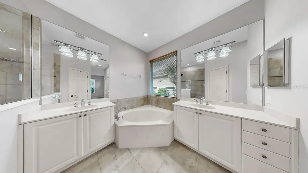 11662 Old Cypress Cove Parrish FL 34219