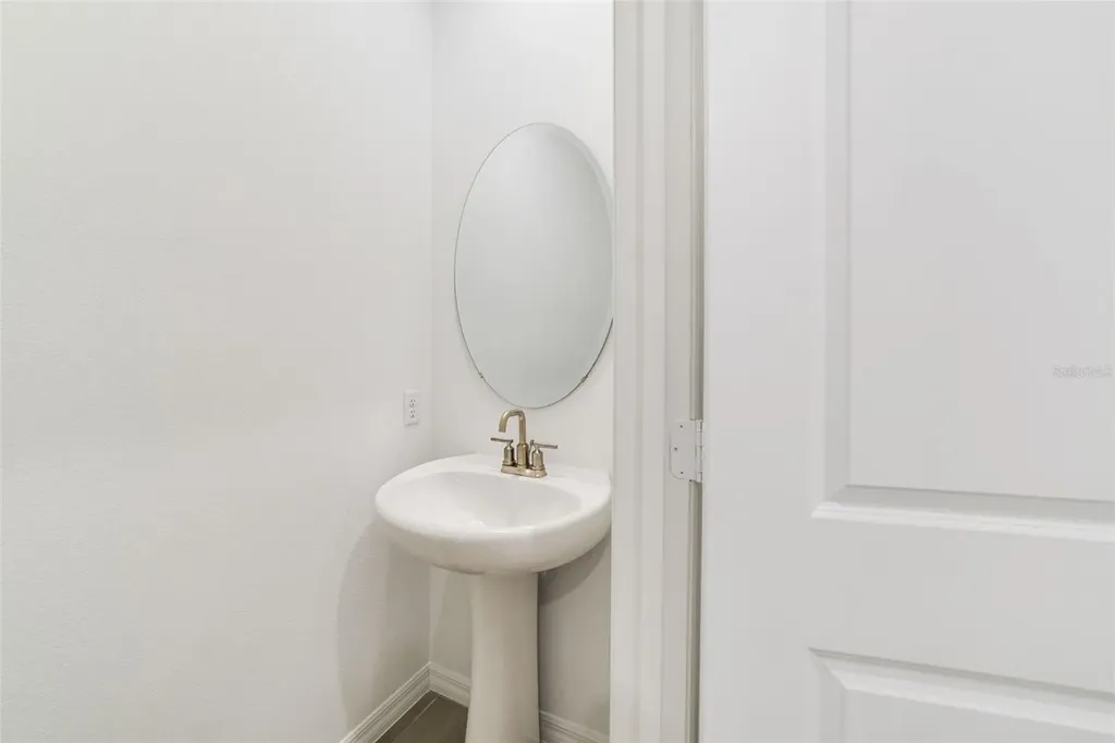 1674 Greenleaf Woods Cove Oviedo FL 32765