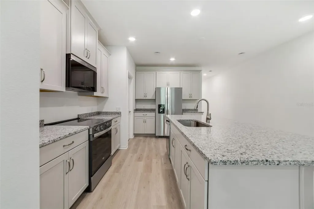 1674 Greenleaf Woods Cove Oviedo FL 32765