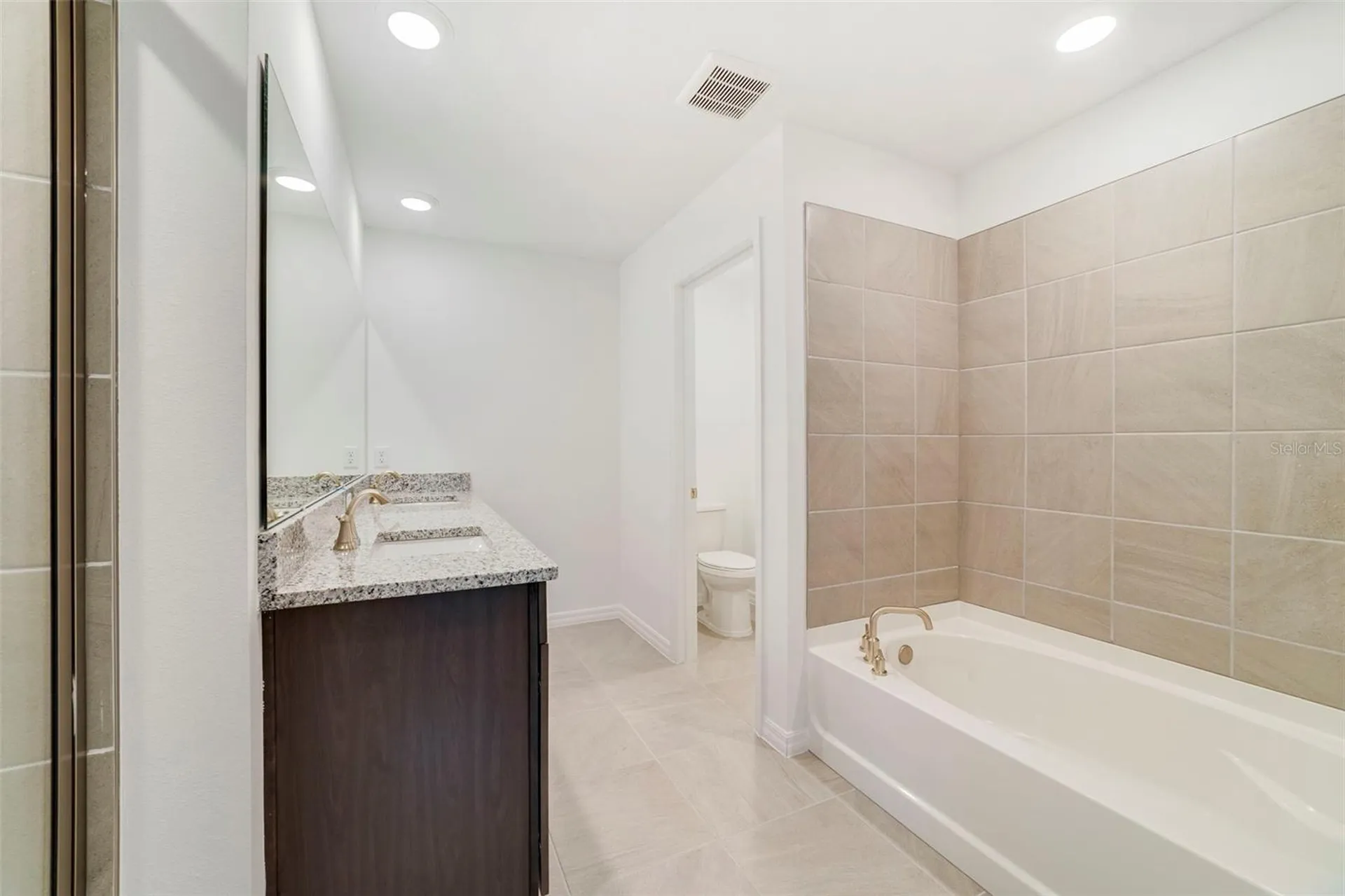1674 Greenleaf Woods Cove Oviedo FL 32765