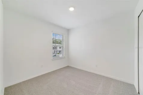 1674 Greenleaf Woods Cove Oviedo FL 32765