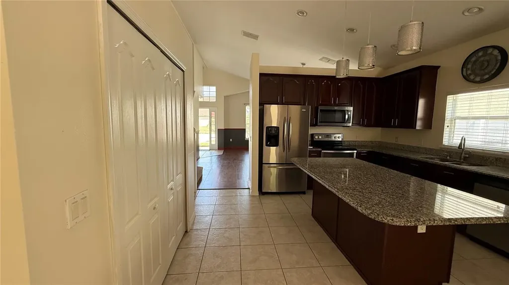 979 Hacienda Circle Kissimmee FL 34741