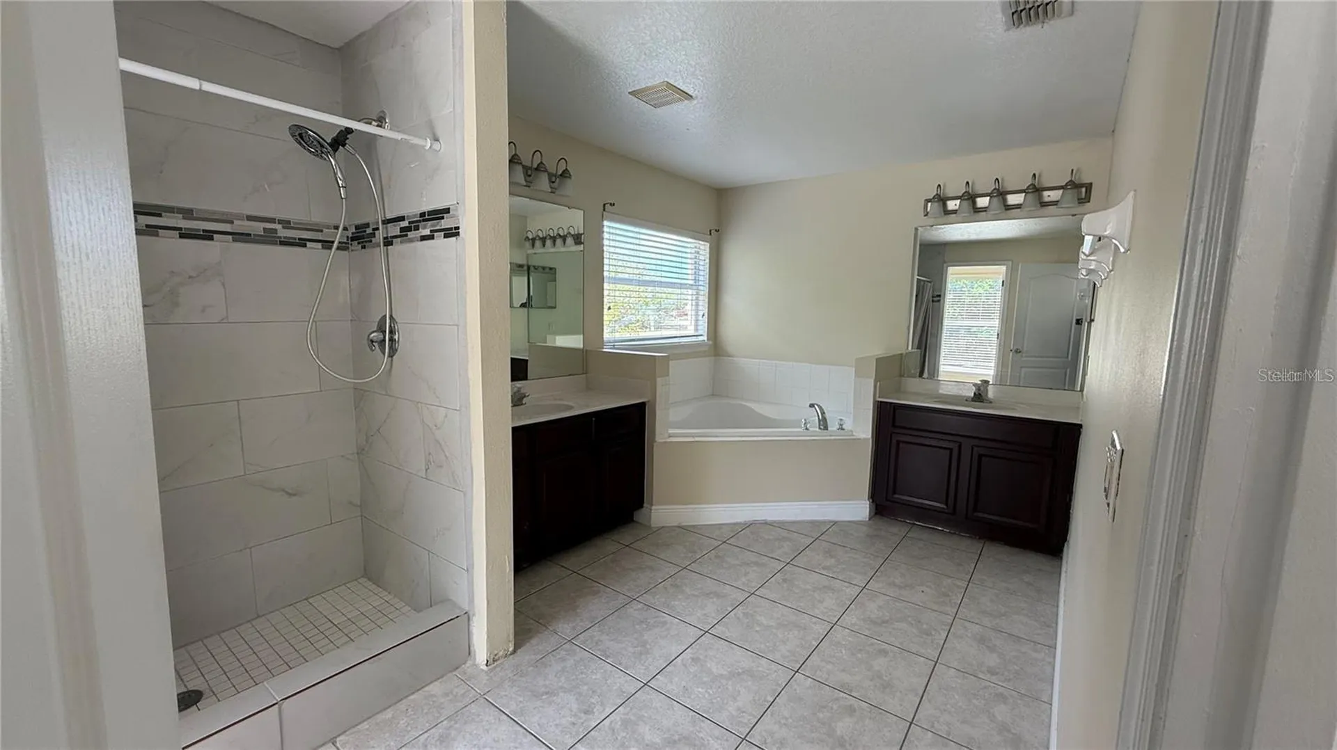 979 Hacienda Circle Kissimmee FL 34741