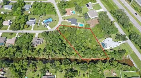 284 Hinton Street Port Charlotte FL 33954