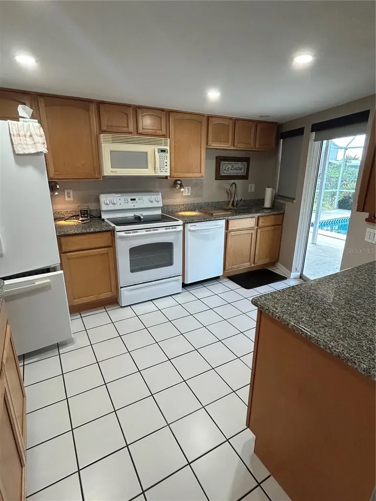 579 Lakemont Port Charlotte FL 33952