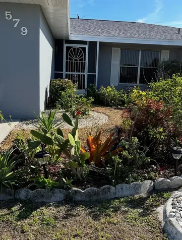 579 Lakemont Port Charlotte FL 33952
