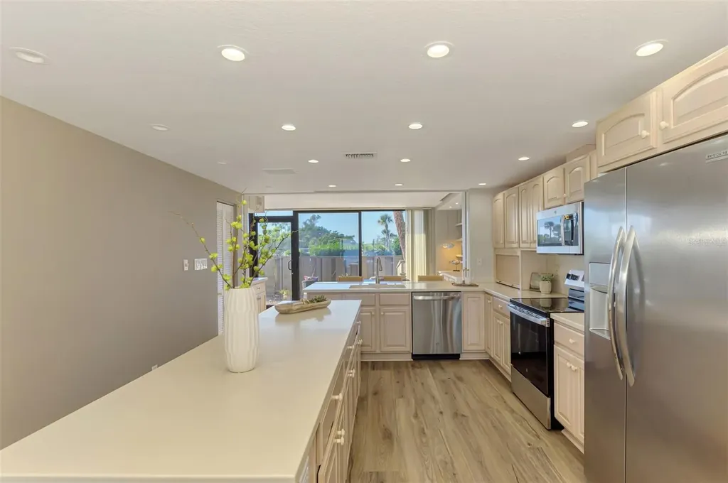 6500 Flotilla Drive Holmes Beach FL 34217