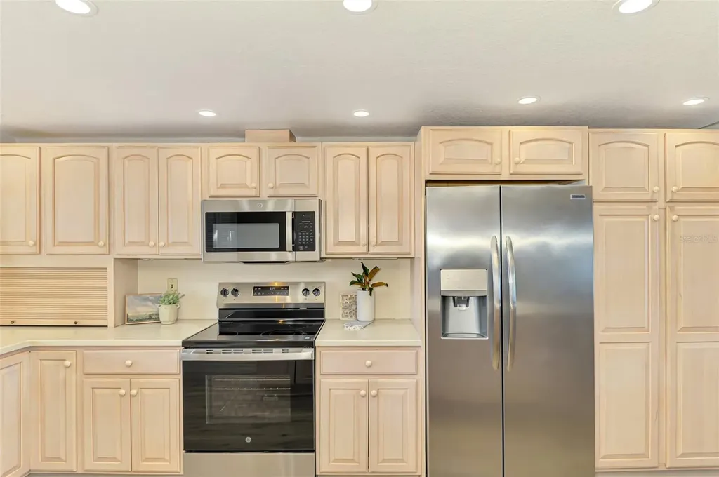 6500 Flotilla Drive Holmes Beach FL 34217