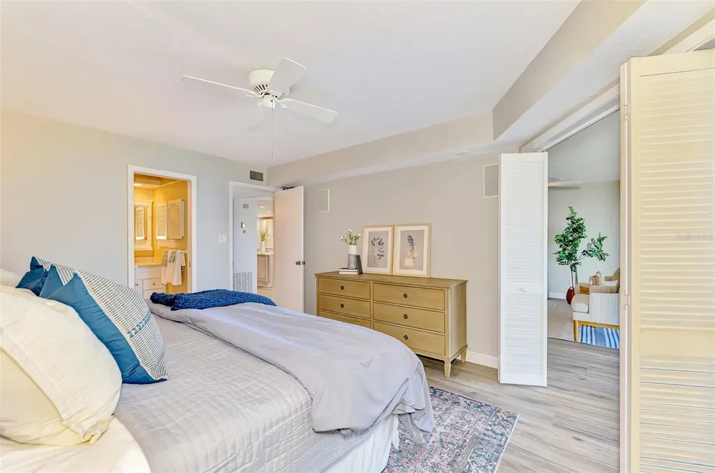 6500 Flotilla Drive Holmes Beach FL 34217