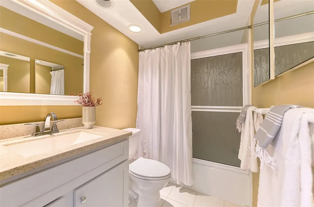 6500 Flotilla Drive Holmes Beach FL 34217