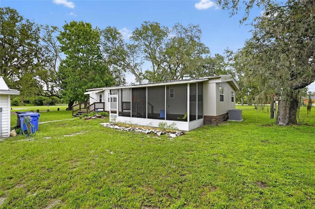 11205 Mcmullen Road Riverview FL 33569