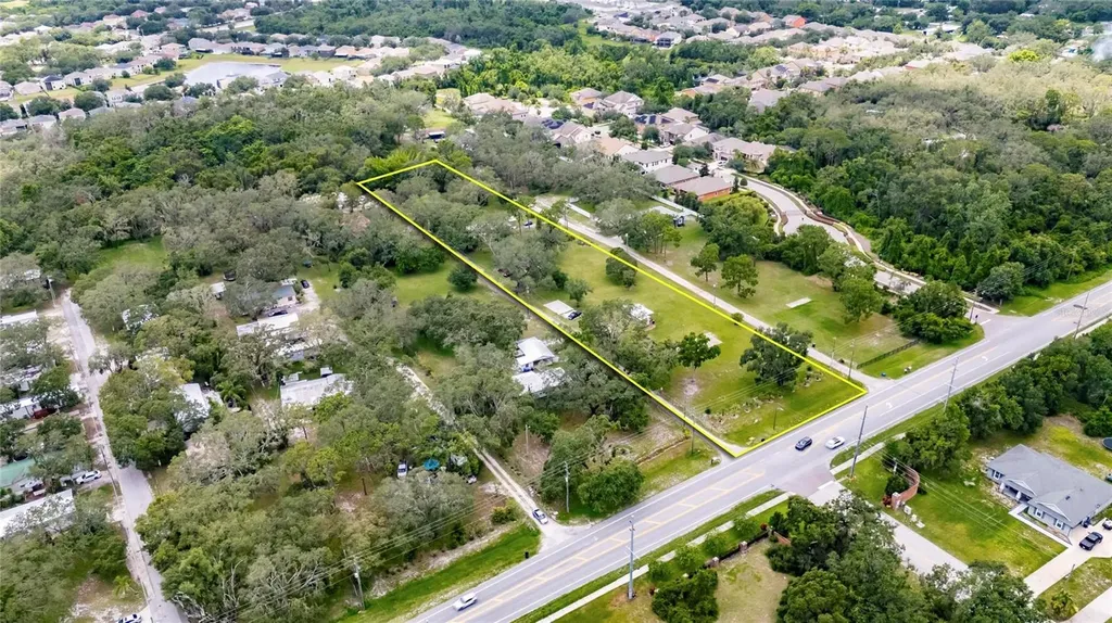 11205 Mcmullen Road Riverview FL 33569