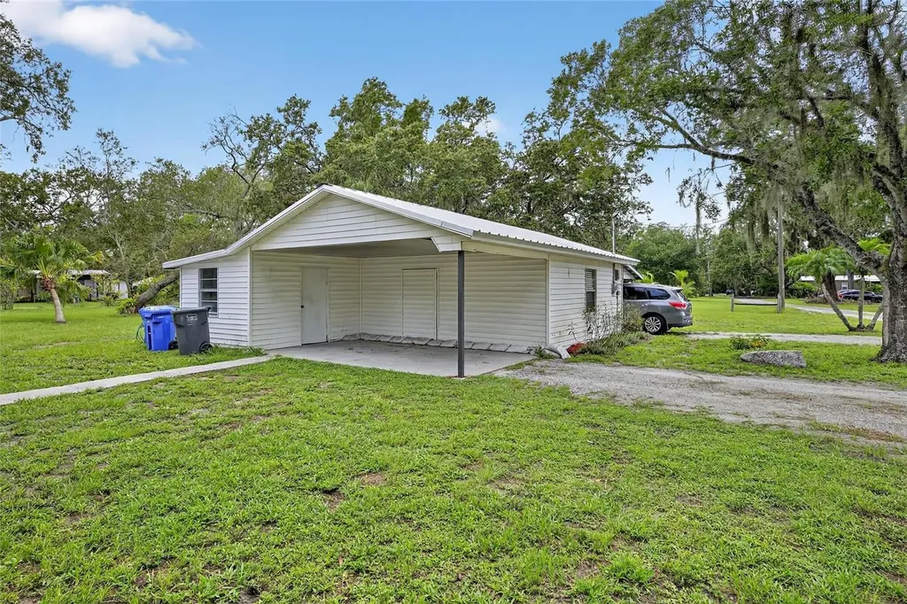 11205 Mcmullen Road Riverview FL 33569