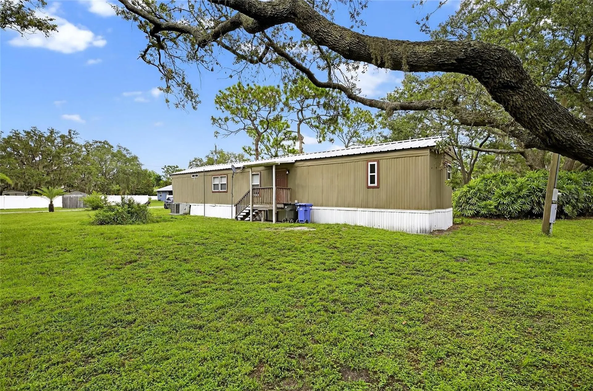 11205 Mcmullen Road Riverview FL 33569