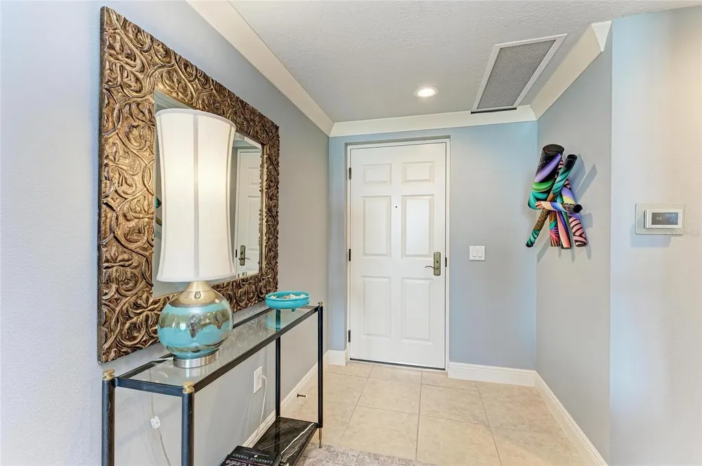 800 N Tamiami Trail Sarasota FL 34236