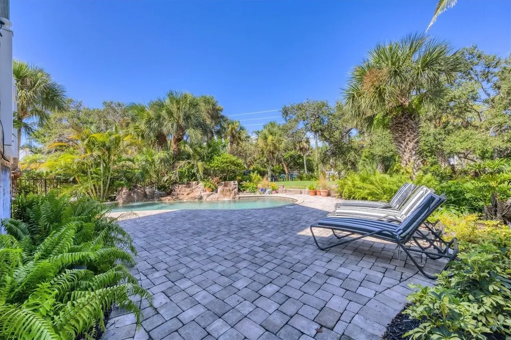 8285 Manasota Key Road Englewood FL 34223