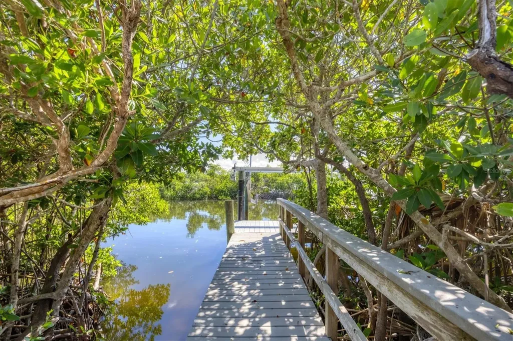 8285 Manasota Key Road Englewood FL 34223