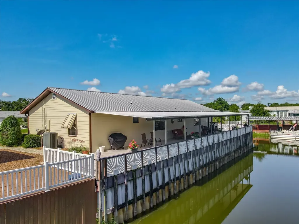 534 Minnow Court Kenansville FL 34739