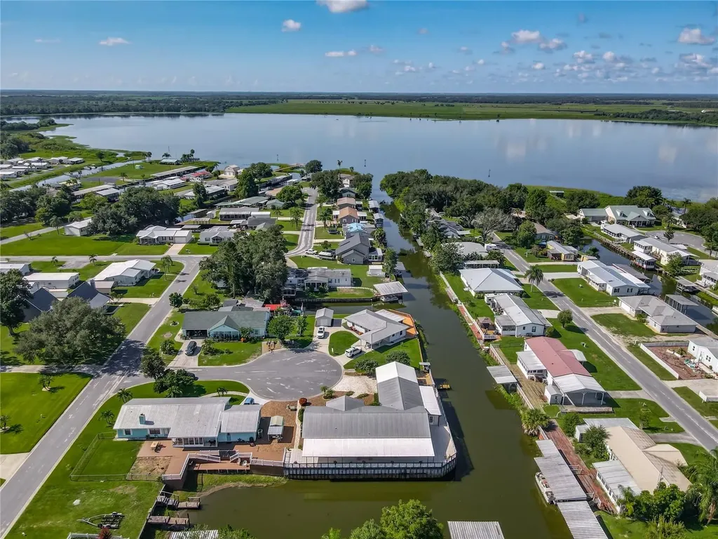 534 Minnow Court Kenansville FL 34739