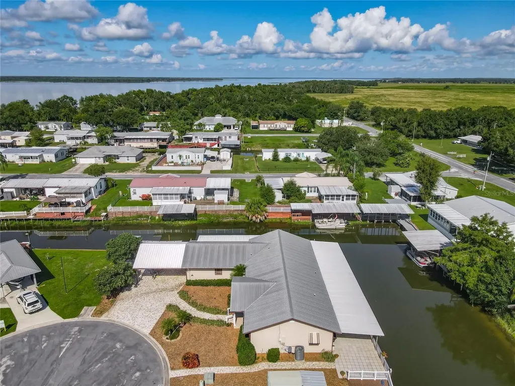 534 Minnow Court Kenansville FL 34739
