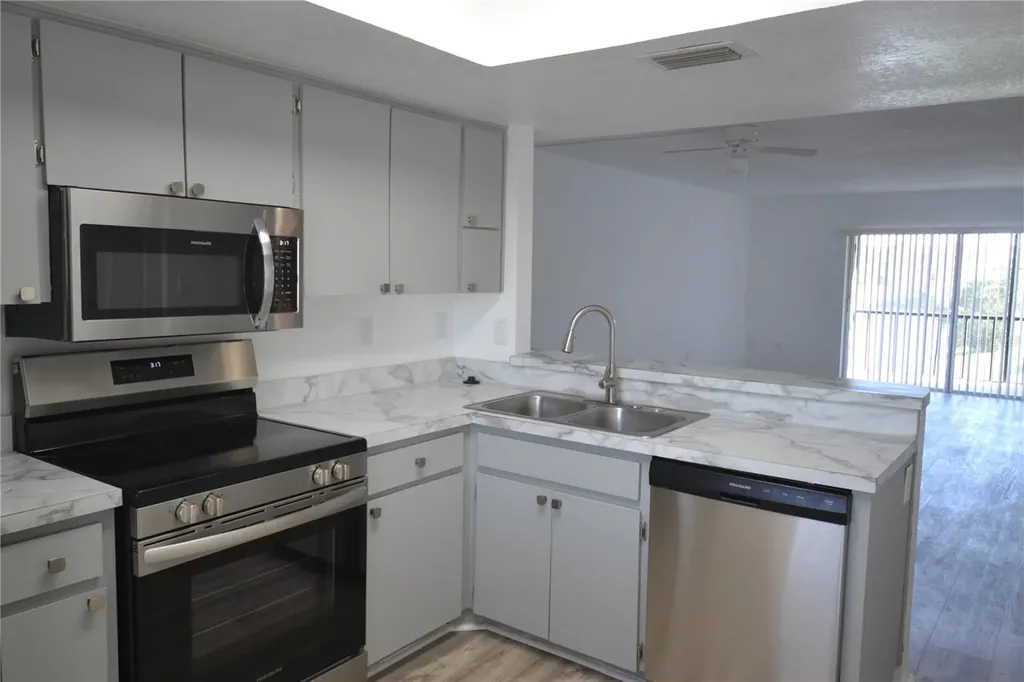 256 Cypress Lane Oldsmar FL 34677