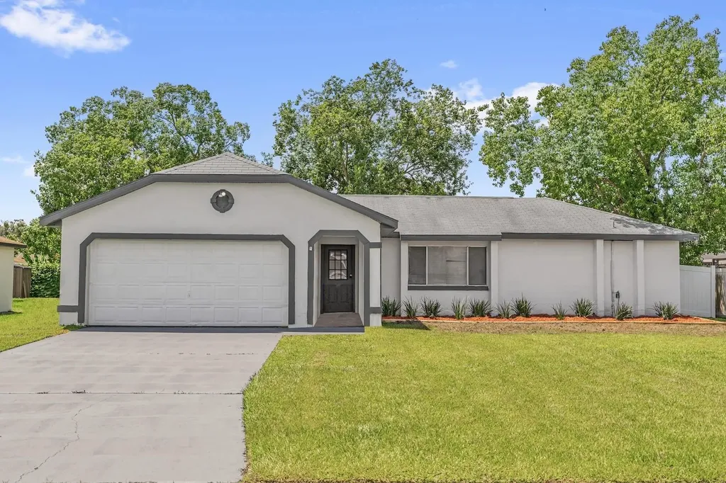 148 Guadalajara Drive Kissimmee FL 34743