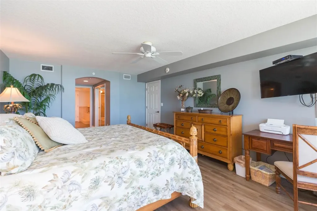 16326 Gulf Boulevard Redington Beach FL 33708