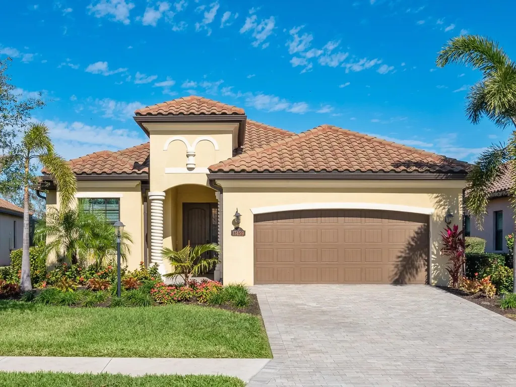 17459 Hickok Belt Loop Bradenton FL 34211