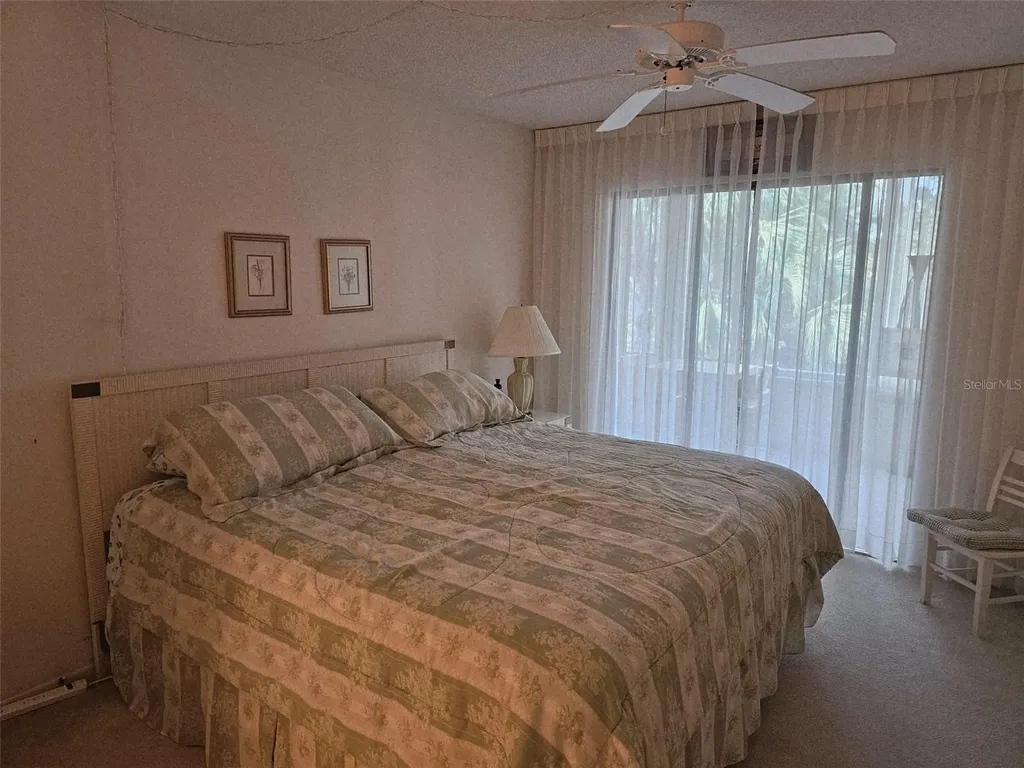 586 Lakeside Drive Bradenton FL 34210