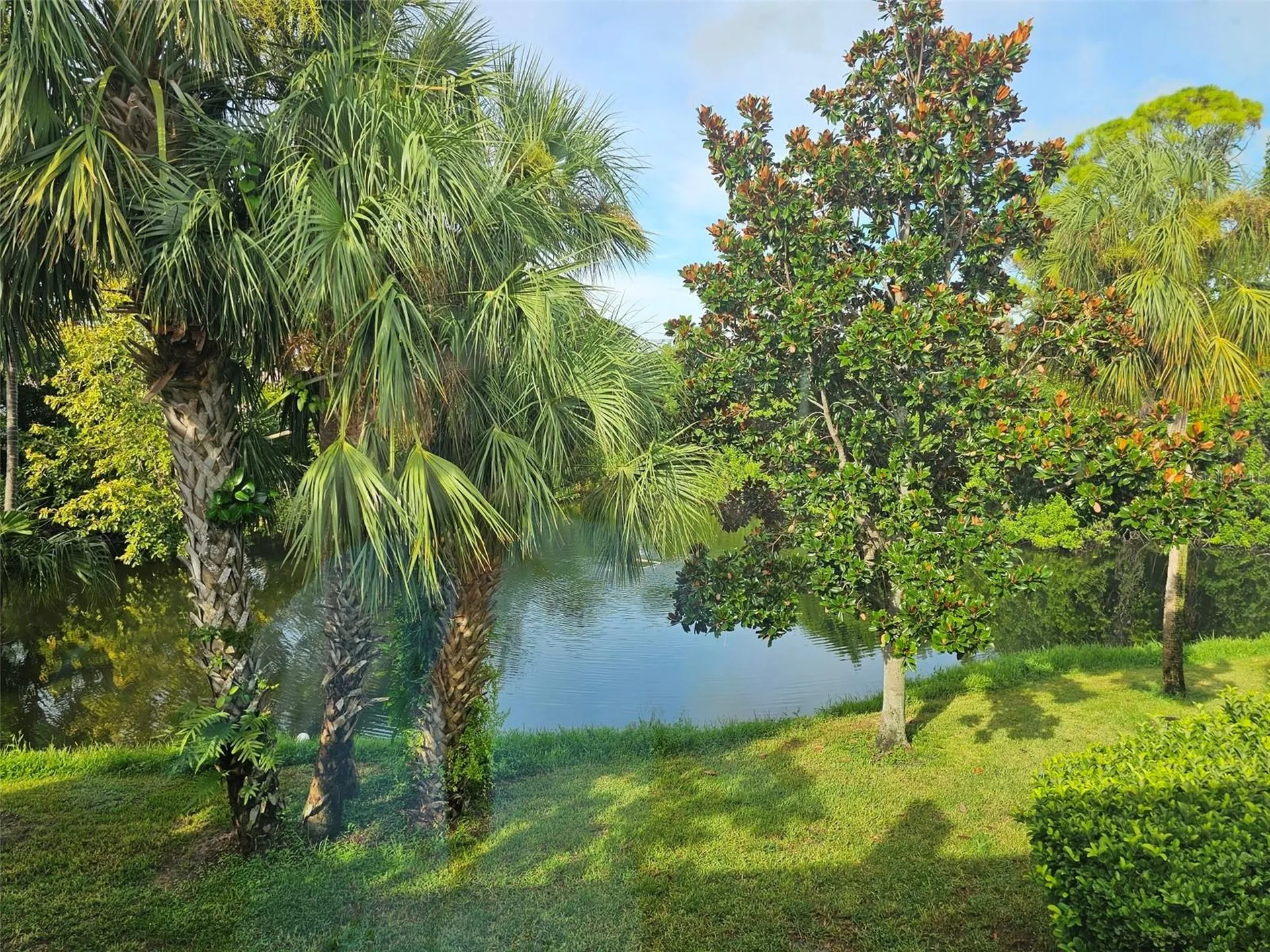 586 Lakeside Drive Bradenton FL 34210